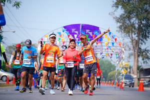 BIB: 450
                            <button type="button" onclick="openModal(10037155)" class="btn btn-primary btn-sm float-right btn-popup" data-toggle="modal" data-target=".modal-high-quality">
                        <i class="fas fa-shopping-cart"></i> Add to Cart
                    </button>
                                            <button type="button" onclick="isThisMe(10037155, true)" class="btn btn-success btn-sm float-right btn-popup btn-isme hidden" data-toggle="tooltip" data-placement="bottom" title="นี่คือรูปของคุณใช่ไหม คลิกที่นี่เพื่อเอาเข้าอัลบั้ม">
                        <i class="fas fa-plus"></i> Add to album
                    </button>
                    <button type="button" onclick="isThisMe(10037155, false)" class="btn btn-warning btn-sm float-right btn-popup btn-isnotme hidden">
                        <i class="fas fa-ban"></i> Remove from album
                    </button>